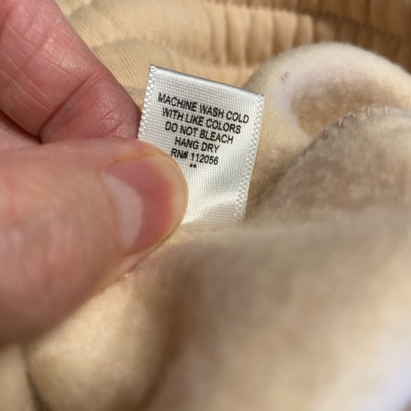 NWOT Women’s Fleece Sweatpants Joggers in Vanilla by Zenana size large - Picture 7 of 15